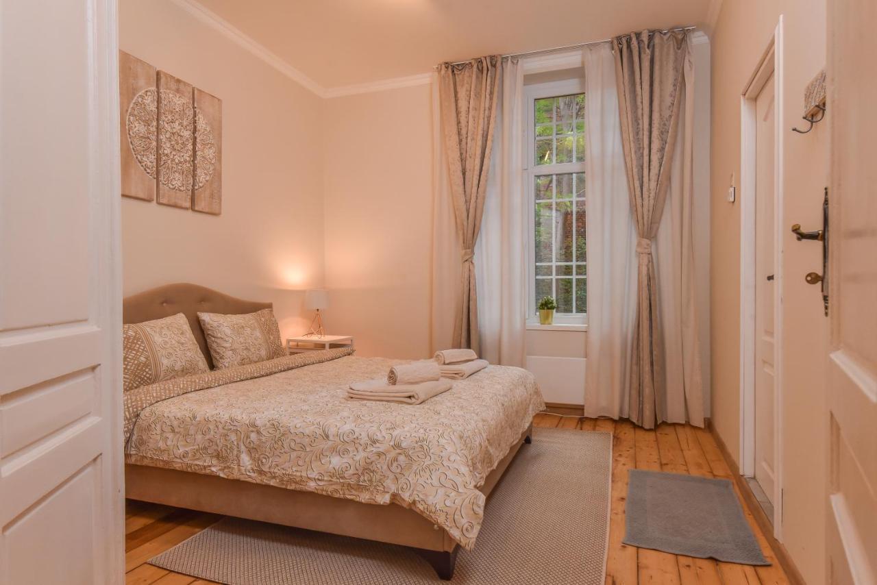 Spacious Vintage 2Br, 2Bath Apartment By Flat Mаnager Sofia Exteriör bild