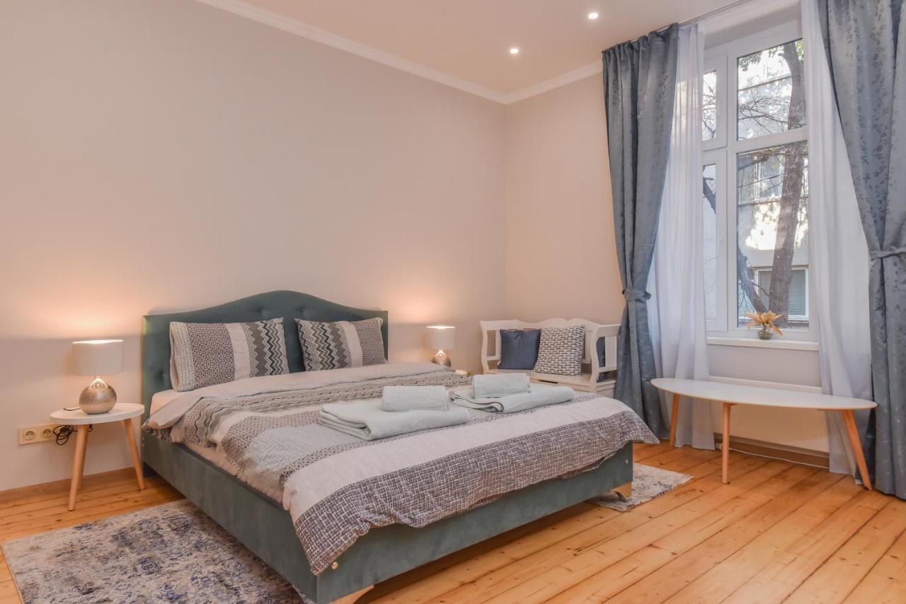 Spacious Vintage 2Br, 2Bath Apartment By Flat Mаnager Sofia Exteriör bild